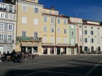 Carrera Grande Apartment 