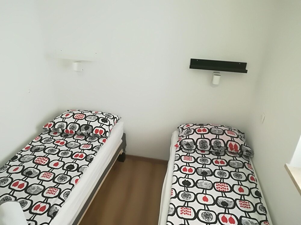 Top Line Apartments 