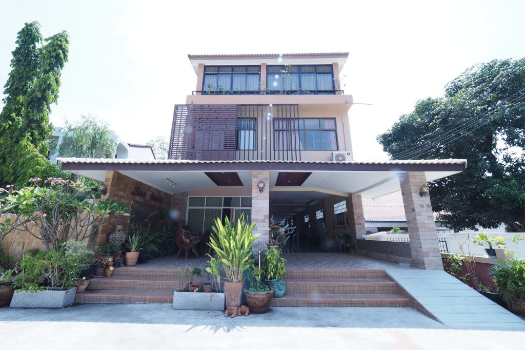 Sea Breeze Guest House 