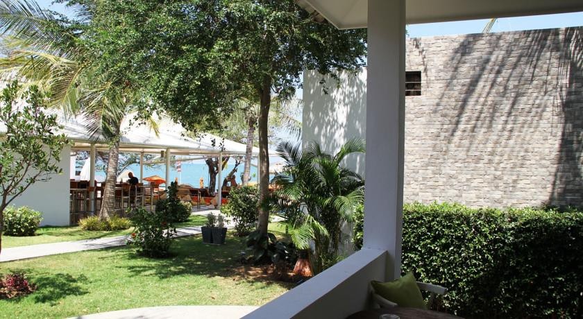 Sanae Beach Club 