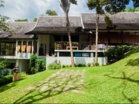 De Chom Villa 