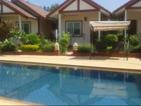 Maneerat Resort 