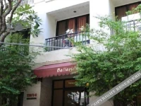 Belleville Apartment 