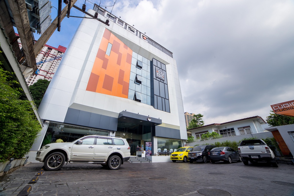 Cubic Pratunam 