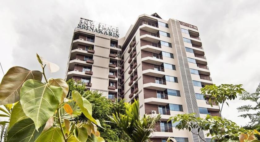 Sky Place Srinakarin 3*