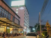 The Tower Praram 9 Hotel 