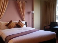 S6 Sukhumvit Hotel 