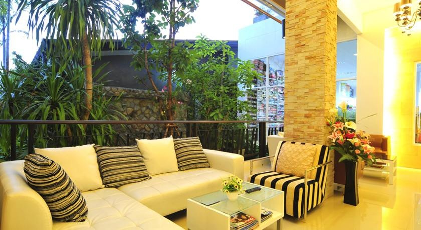 Jula Place Hotel 