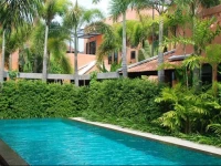 4 House Residence 