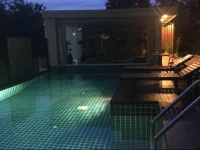 Chic View 