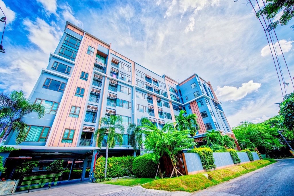 Tree Boutique Resort 