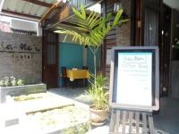 La-Mer Hostel 