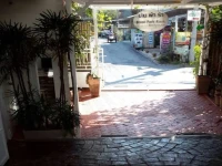 Baan Park Raak Backpacker Hostel 