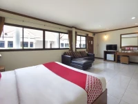 Golden Land Hotel 