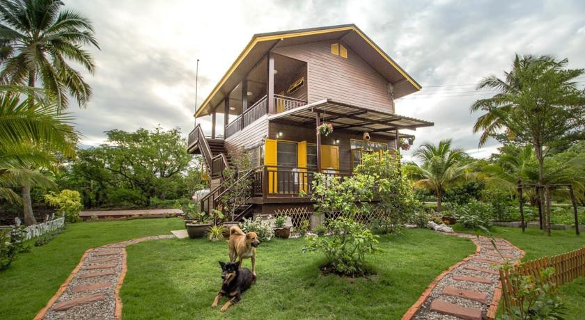 Phor Kub Mae Homestay 