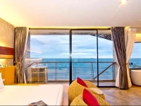 The Now Hotel 