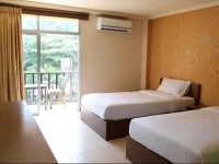 Opal House Hotel & Restaurant 
