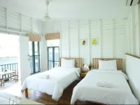 Sunshine Inn Resort 