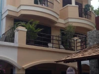 Nin Apartments 