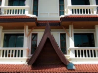Phuket Holiday Hostel 