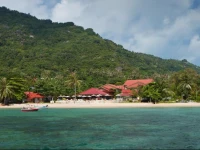 Buri Beach Resort 