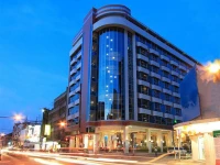 Golden Crown Grand Hotel 