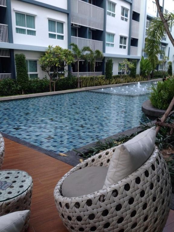The Trust Hua Hin Green and Blue Room Service 