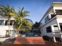 Simple Life Cliff View Resort 