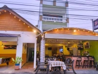 Lanta Hugs Hostel 