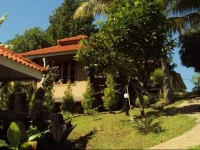 Baanphuthadol 