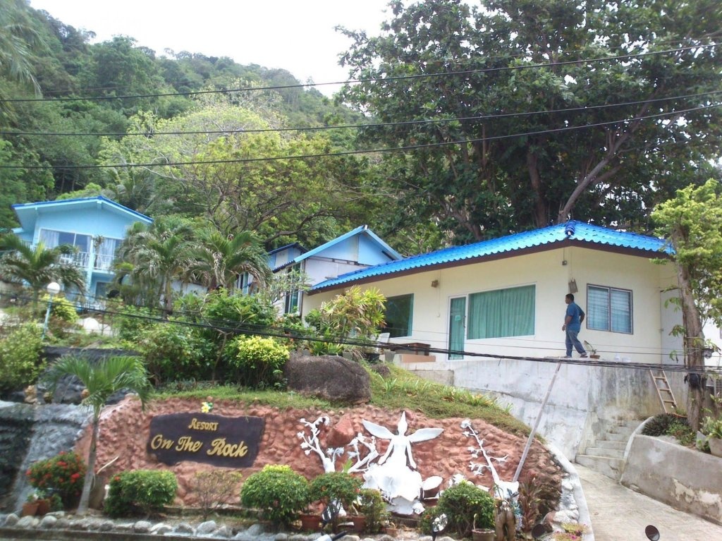 Naiharn On The Rock 
