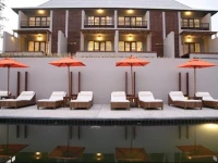 Yoma Hotel, Pai 