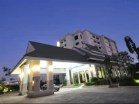Pearl Resort & Hotel 