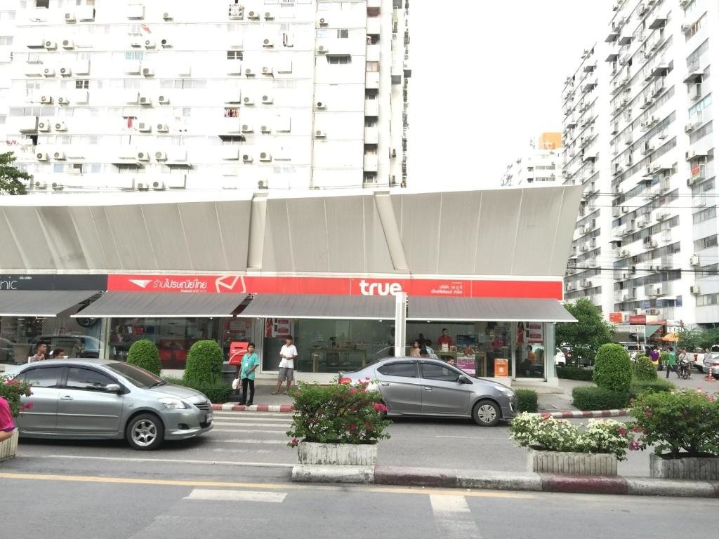 Muangthongthani Rental/Khun Dan 