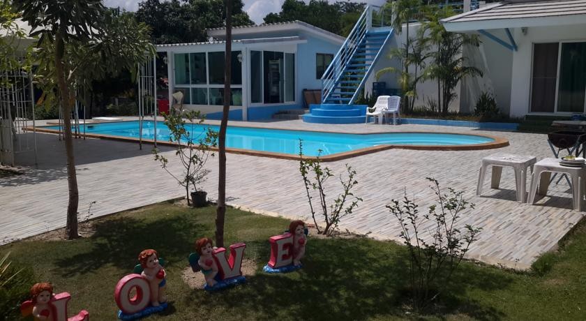Sportsbar & Pohrak Resort 