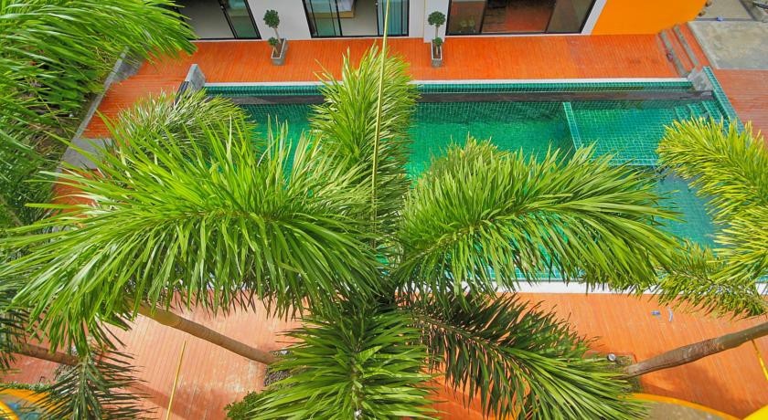 Buasri Phuket Hotel 