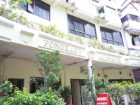 Fong Kaew and Baan Nang Fa Guesthouse 