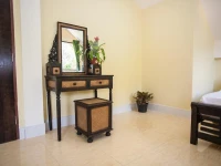 Veerakit House 3*