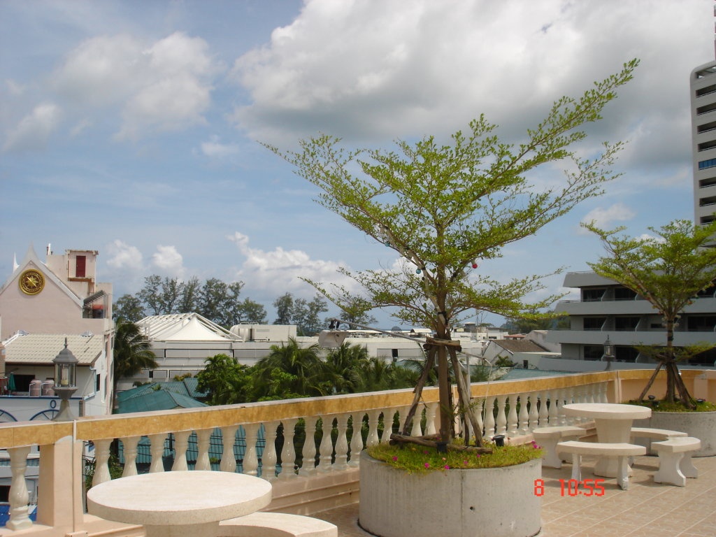 Lamai Hotel 2*