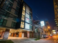 Sunshine Hip Hotel 3*