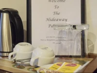 Hideaway Guest House And Bar 