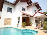 Naklua Pool Villa by Pattaya Sunny Rentals 