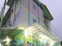 Chonpetch Residence 