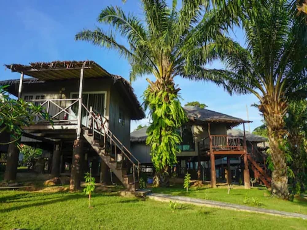 HIP Seaview Resort @ Phi Phi 