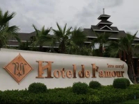 Hotel De LAmour 