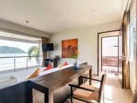Raya Beachloft 