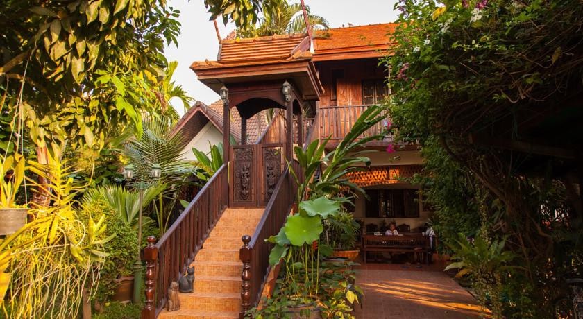 Golden Teak Home Resort 