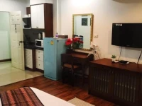 The Laguna Apartment 