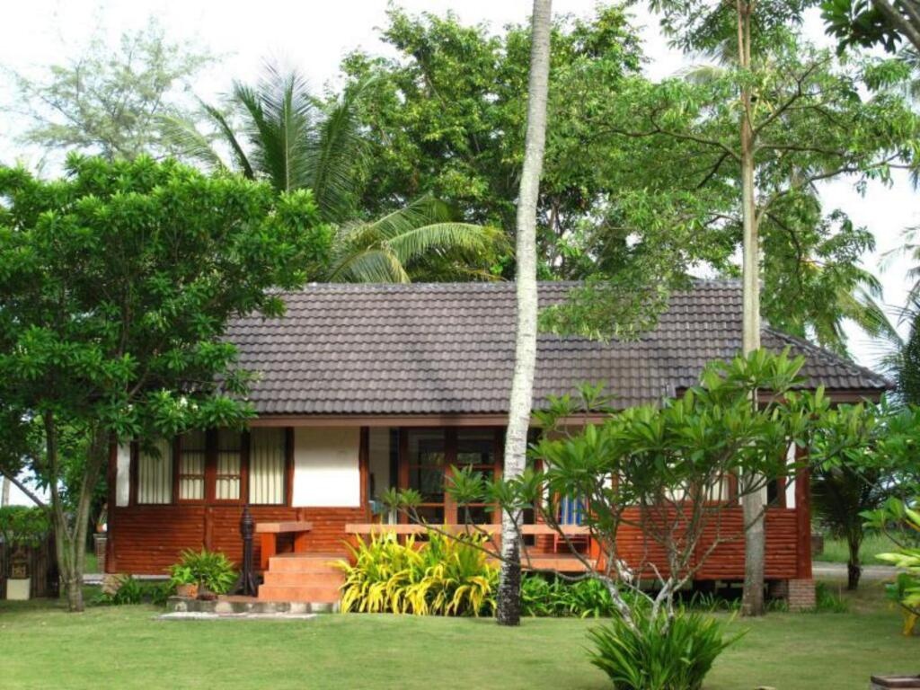 Suan Bankrut Beach Resort 