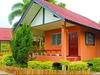 Umphangburi Resort 